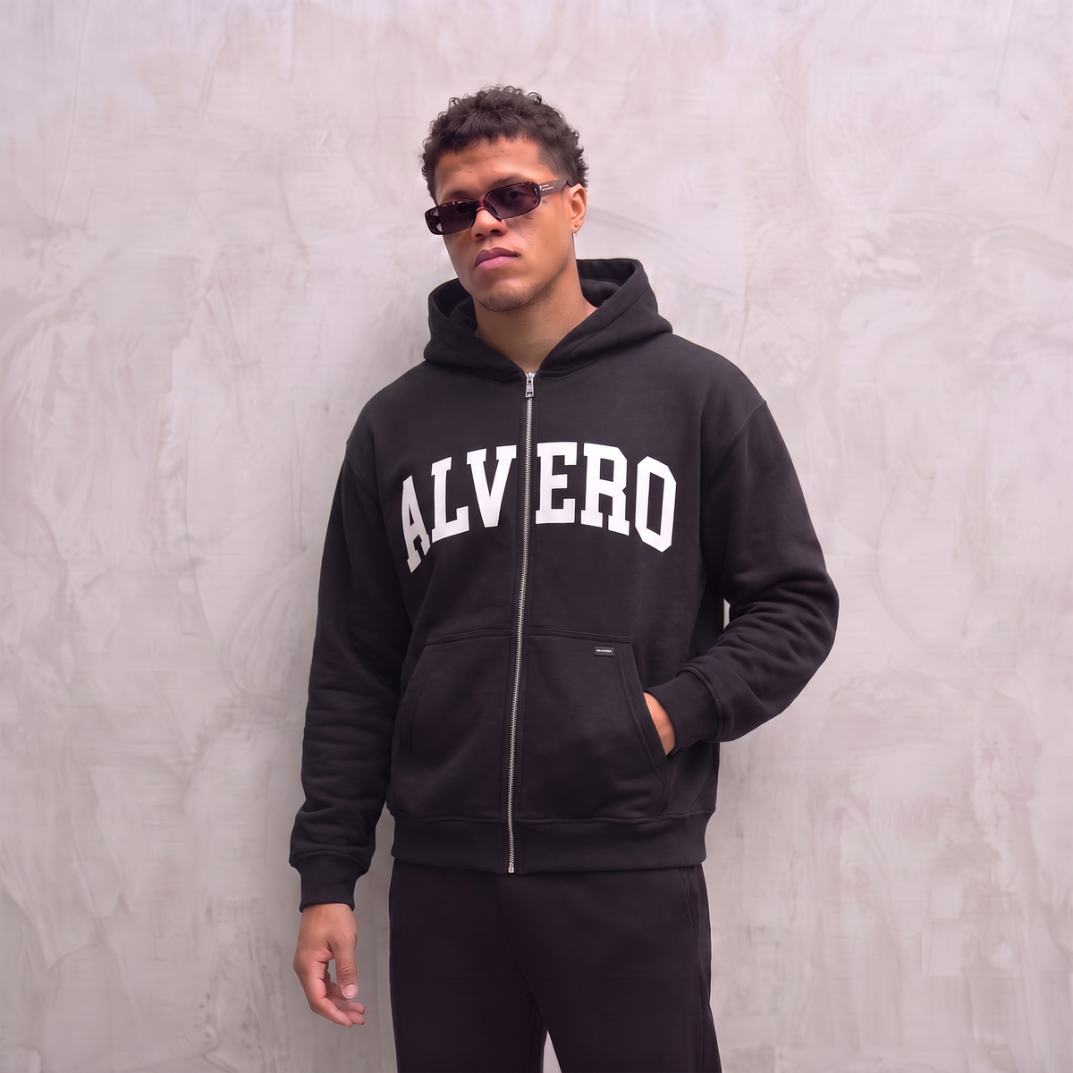 5002 ZIPPER ZWART